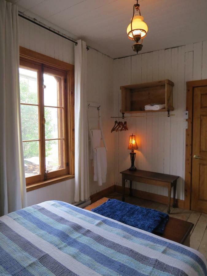 La Vieille Maison Rouge Saint-Tite Bagian luar foto